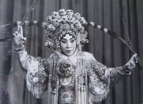 Stills of Su-Chan Chen.