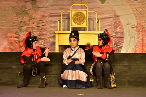 Experiencing the actual performance of opera actors.